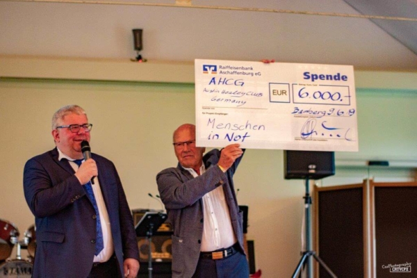 Pfingsttreffen in Bamberg 2019 Spendenübergabe an den OB von Bamberg